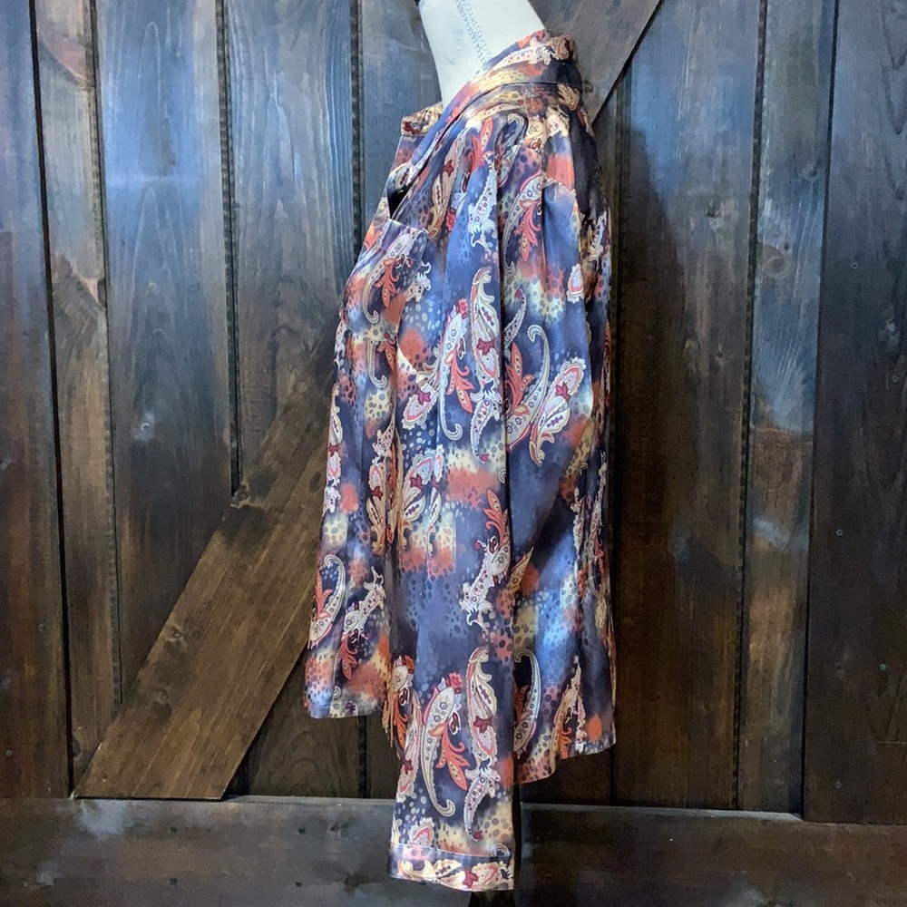 Spanner shiny fun patterned button down top - Picture 8 of 15